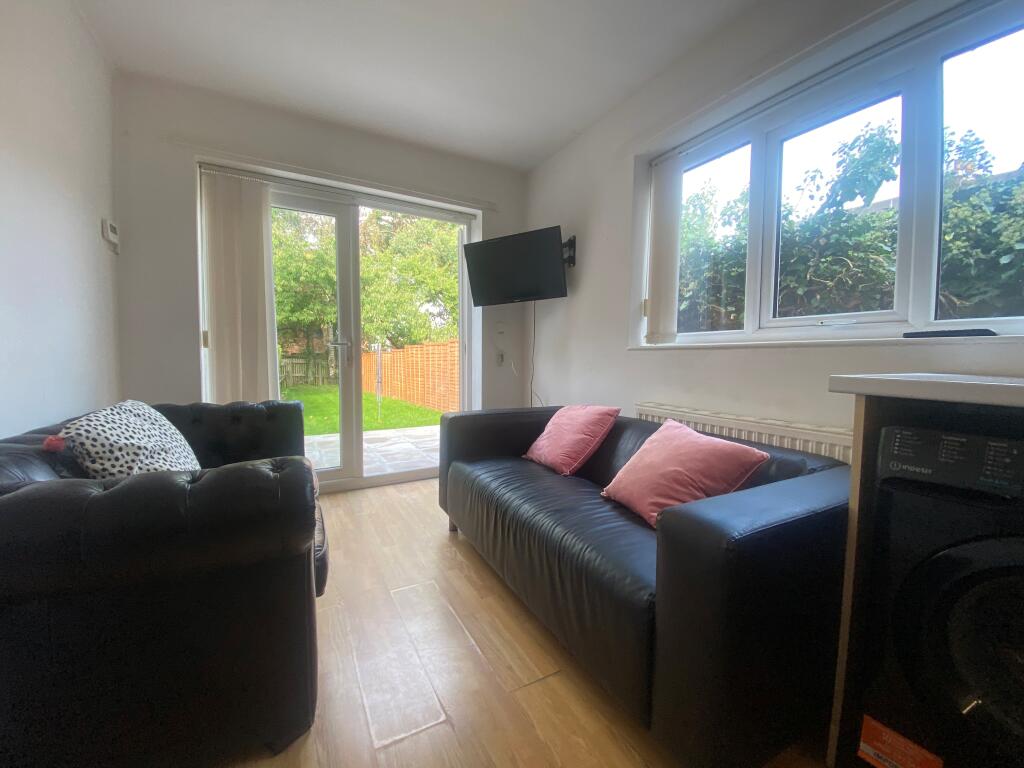1 bed Detached for rent in Birmingham. From Dixons - Selly Oak 1 bed Detached for rent in Birmingham. From Dixons - Selly Oak