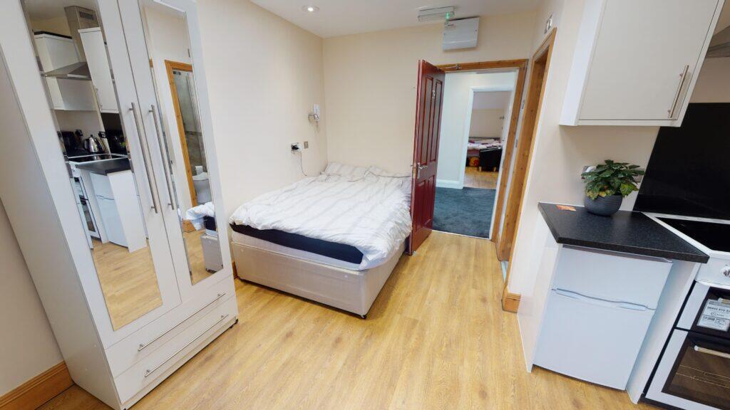4 bed Studio for rent in Birmingham. From Easy Lettings (Birmingham) Ltd - Birmingham 4 bed Studio for rent in Birmingham. From Easy Lettings (Birmingham) Ltd - Birmingham