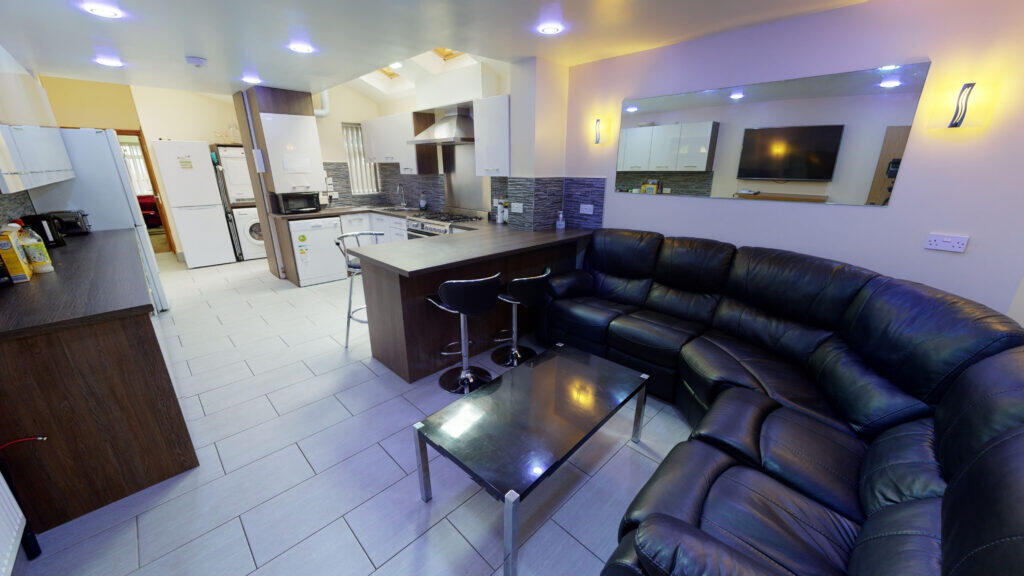 6 bed Detached for rent in Birmingham. From Easy Lettings (Birmingham) Ltd - Birmingham 6 bed Detached for rent in Birmingham. From Easy Lettings (Birmingham) Ltd - Birmingham