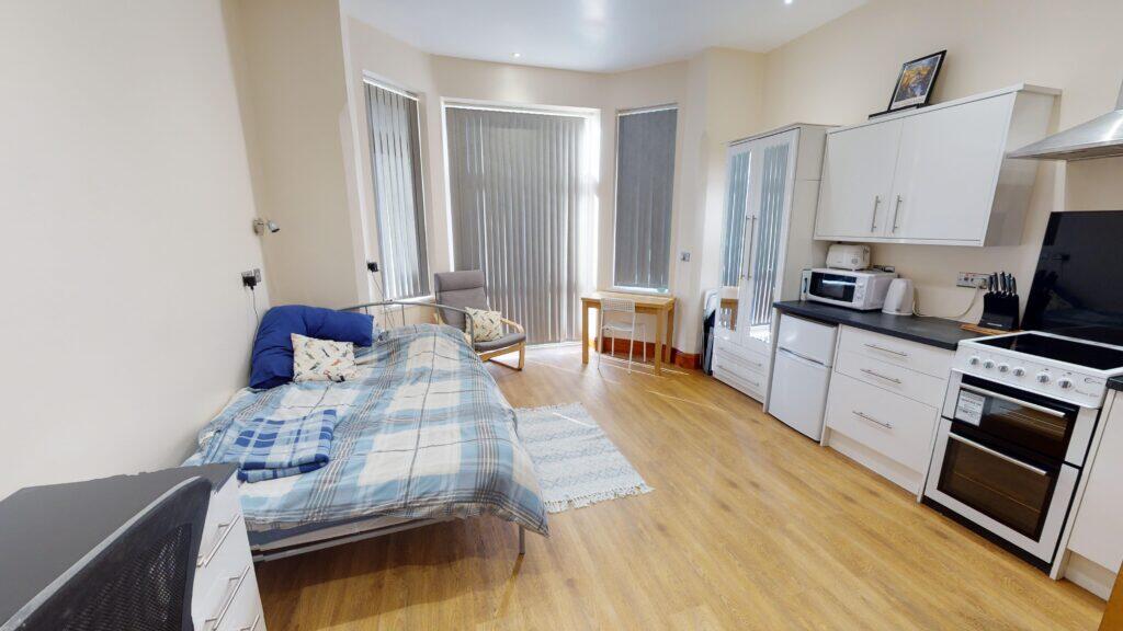 4 bed Studio for rent in Birmingham. From Easy Lettings (Birmingham) Ltd - Birmingham 4 bed Studio for rent in Birmingham. From Easy Lettings (Birmingham) Ltd - Birmingham
