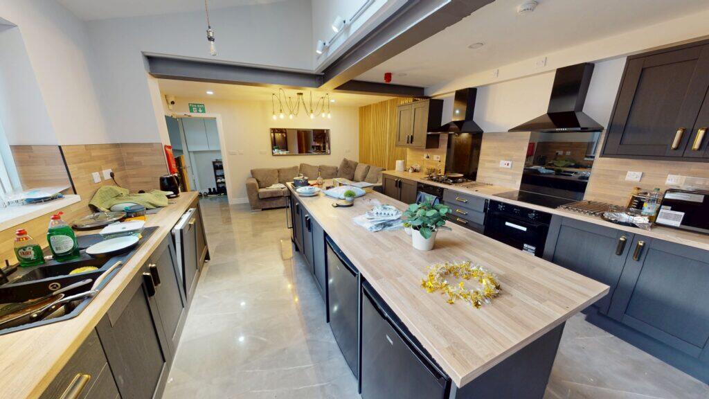 6 bed Detached for rent in Birmingham. From Easy Lettings (Birmingham) Ltd - Birmingham