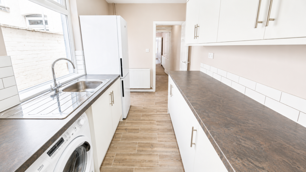 4 bed Detached for rent in Birmingham. From Easy Lettings (Birmingham) Ltd - Birmingham
