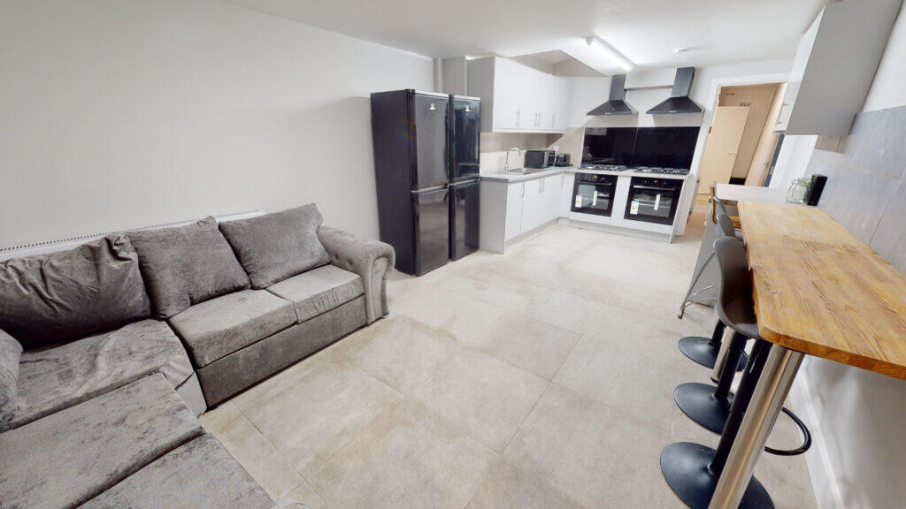 6 bed Semi Detached for rent in Birmingham. From Easy Lettings (Birmingham) Ltd - Birmingham