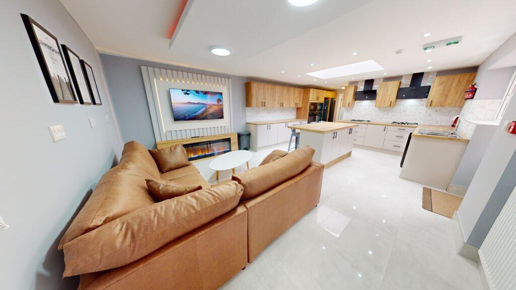 5 bed Detached for rent in Birmingham. From Easy Lettings (Birmingham) Ltd - Birmingham 5 bed Detached for rent in Birmingham. From Easy Lettings (Birmingham) Ltd - Birmingham