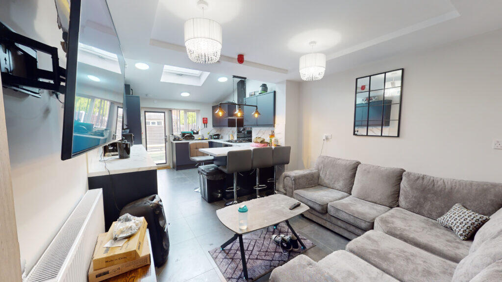5 bed Mid Terraced House for rent in Birmingham. From Easy Lettings (Birmingham) Ltd - Birmingham