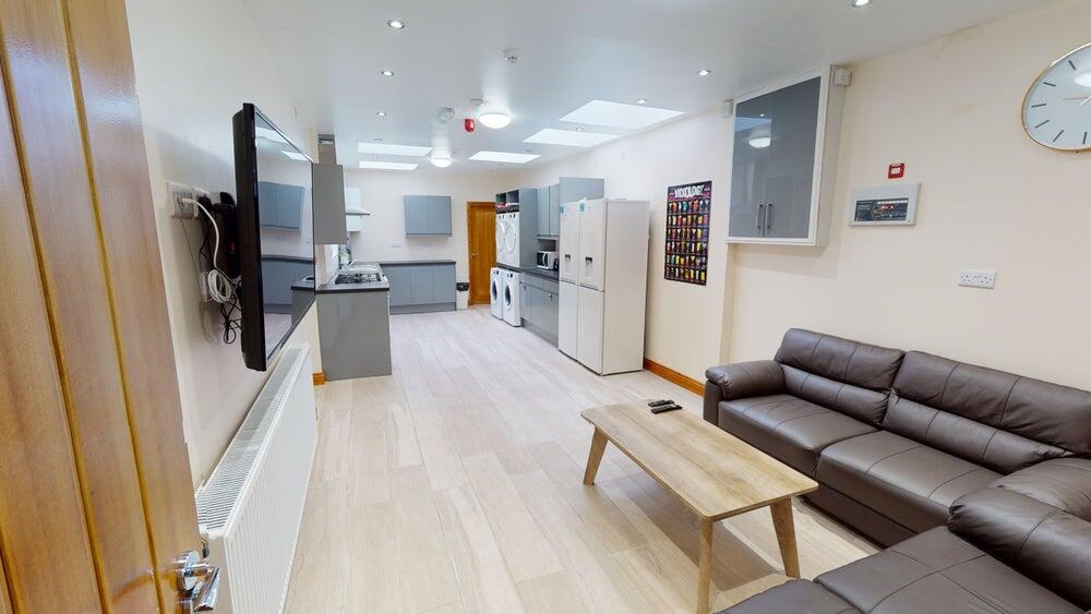 6 bed Detached for rent in Birmingham. From Easy Lettings (Birmingham) Ltd - Birmingham