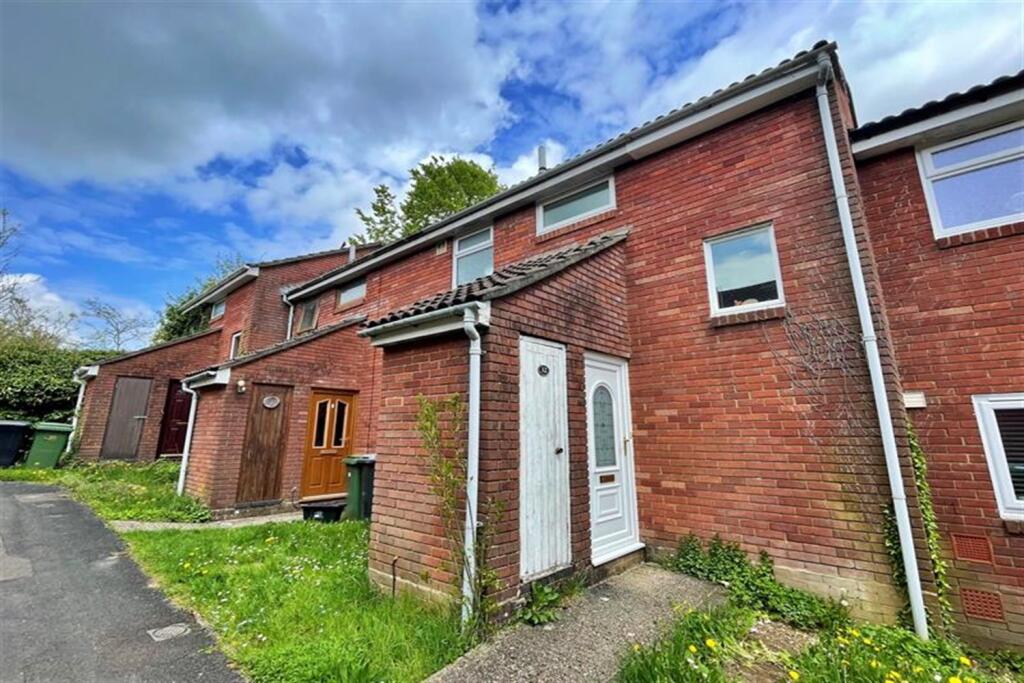 3 bed Mid Terraced House for rent in Harestock. From Goadsby - Winchester