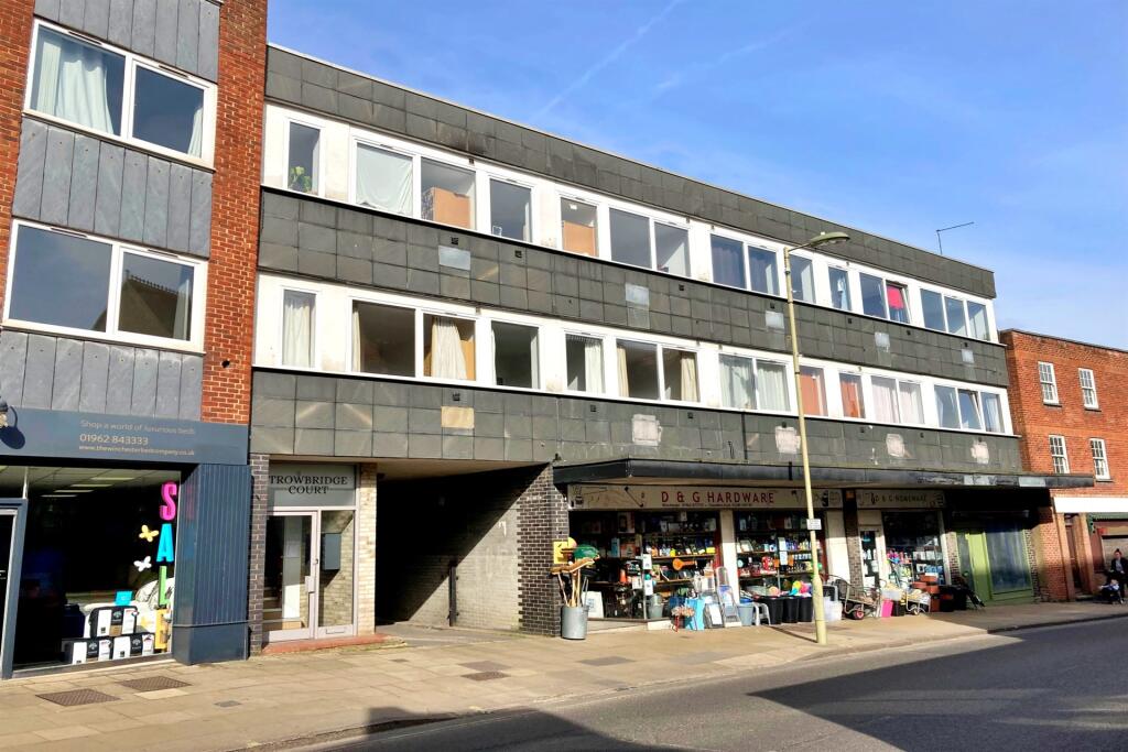 2 bed 1st Floor Flat for rent in Winchester. From Goadsby - Winchester