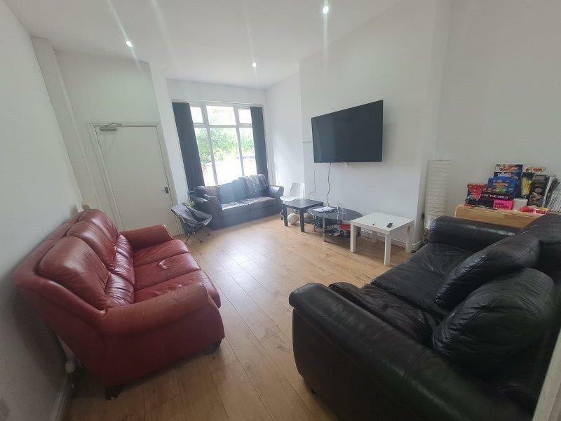 12 bed HMO for rent in Manchester. From Jupiter Properties (MCR) - Fallowfield 12 bed HMO for rent in Manchester. From Jupiter Properties (MCR) - Fallowfield