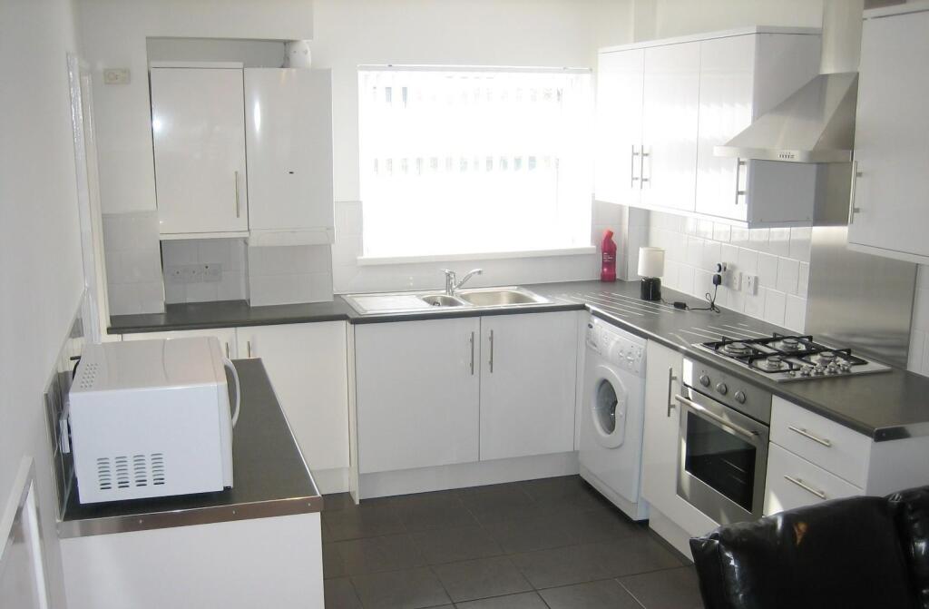 5 bed Mid Terraced House for rent in Birmingham. From Direct Housing - Birmingham