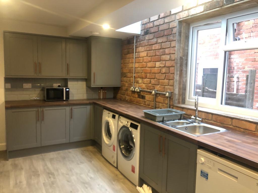 8 bed Mid Terraced House for rent in Birmingham. From Direct Housing - Birmingham 8 bed Mid Terraced House for rent in Birmingham. From Direct Housing - Birmingham