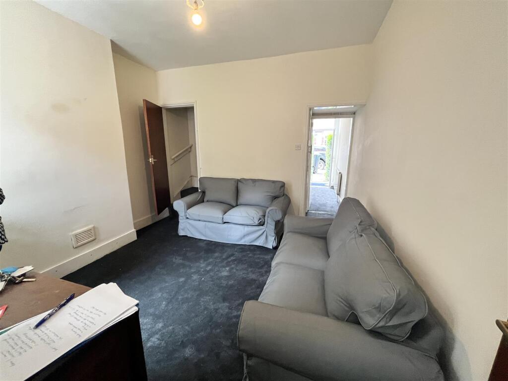 4 bed Mid Terraced House for rent in Birmingham. From Direct Housing - Birmingham