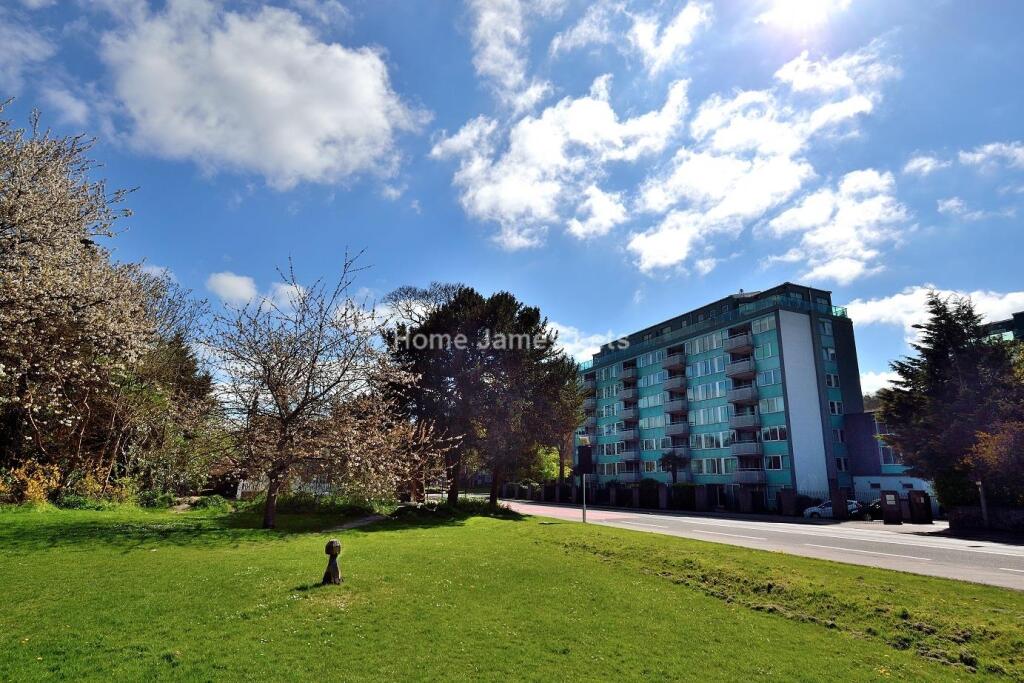 3 bed Apartment for rent in Brighton and Hove. From Home James Lets - Brighton