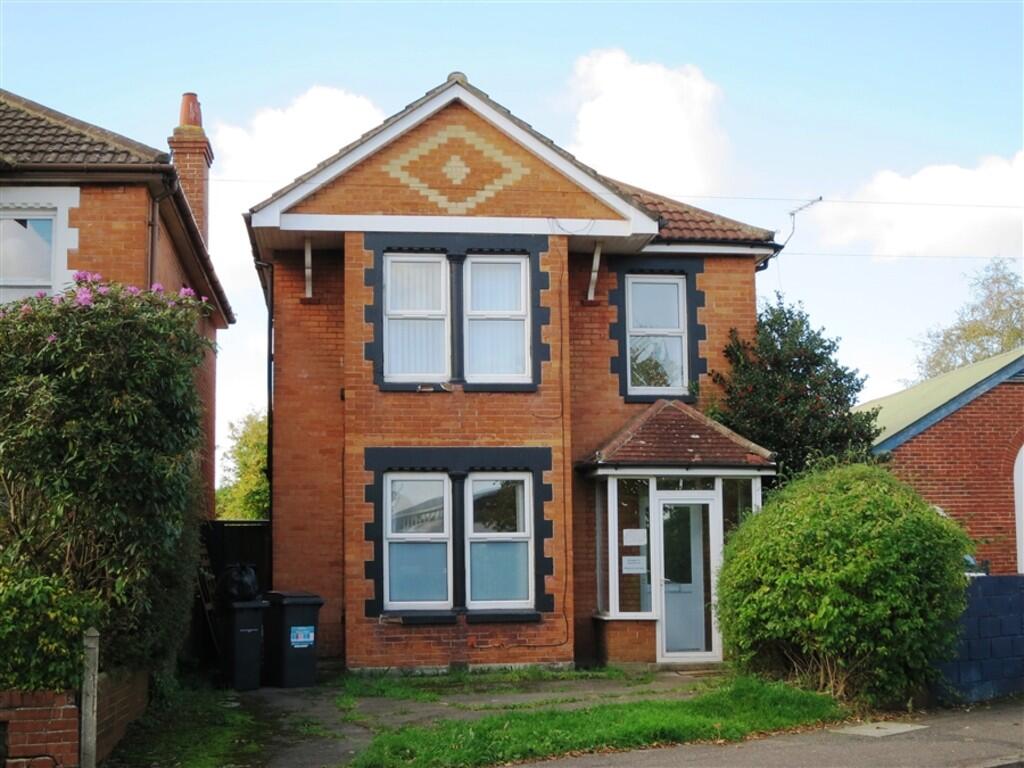 4 bed Detached for rent in Bournemouth. From House & Son - Winton