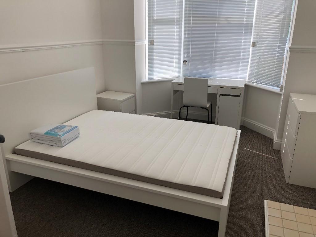 1 bed Mid Terraced House for rent in Portsmouth. From Days Lettings Ltd - Southsea