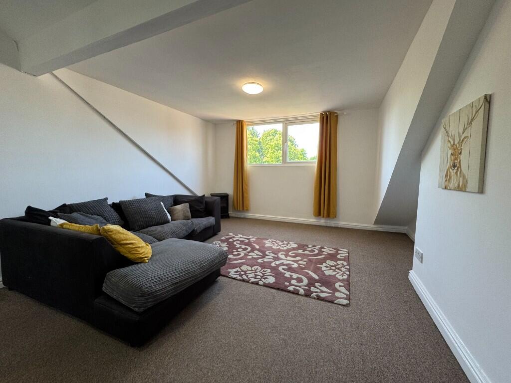 1 bed Apartment for rent in Birmingham. From JR Estates - Selly Park 1 bed Apartment for rent in Birmingham. From JR Estates - Selly Park