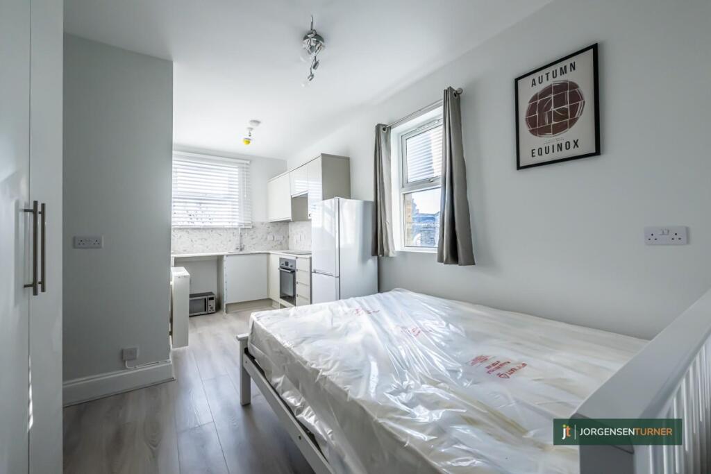 0 bed Studio for rent in Kensington. From Jorgensen Turner - Shepherds Bush Office