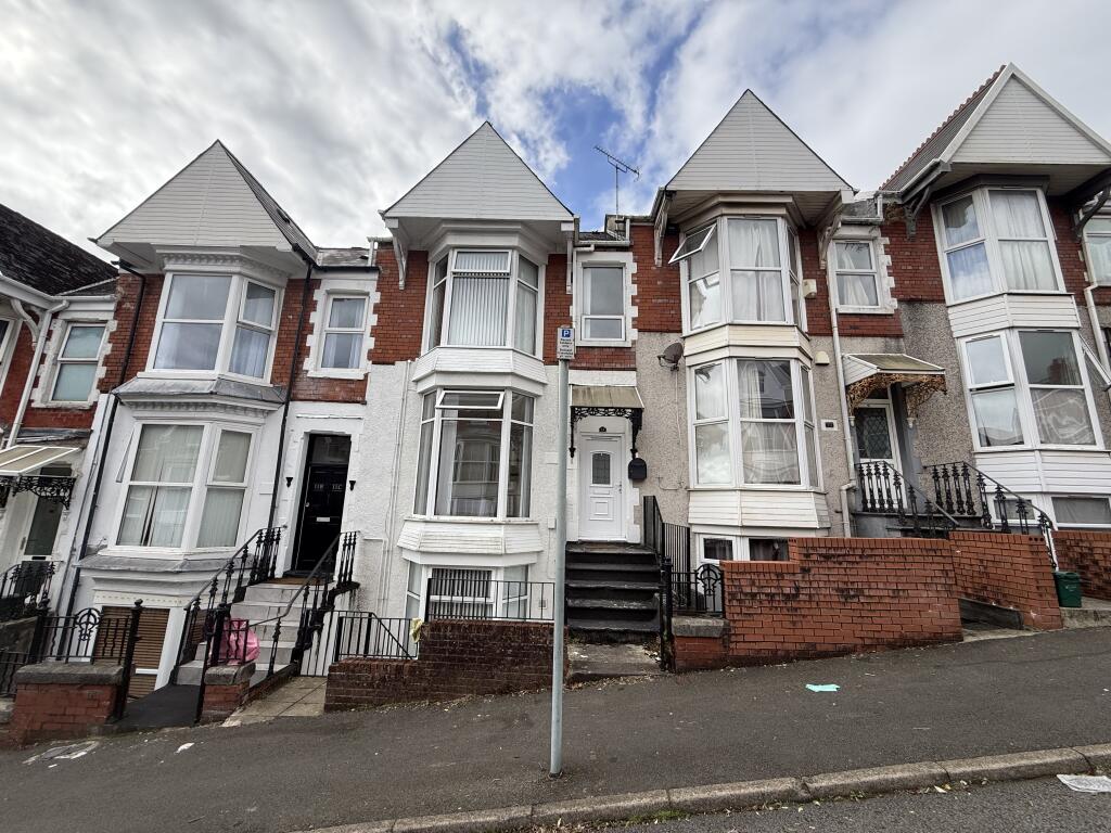 2 bed 1st Floor Flat for rent in Dunvant. From John Francis - Swansea 2 bed 1st Floor Flat for rent in Dunvant. From John Francis - Swansea