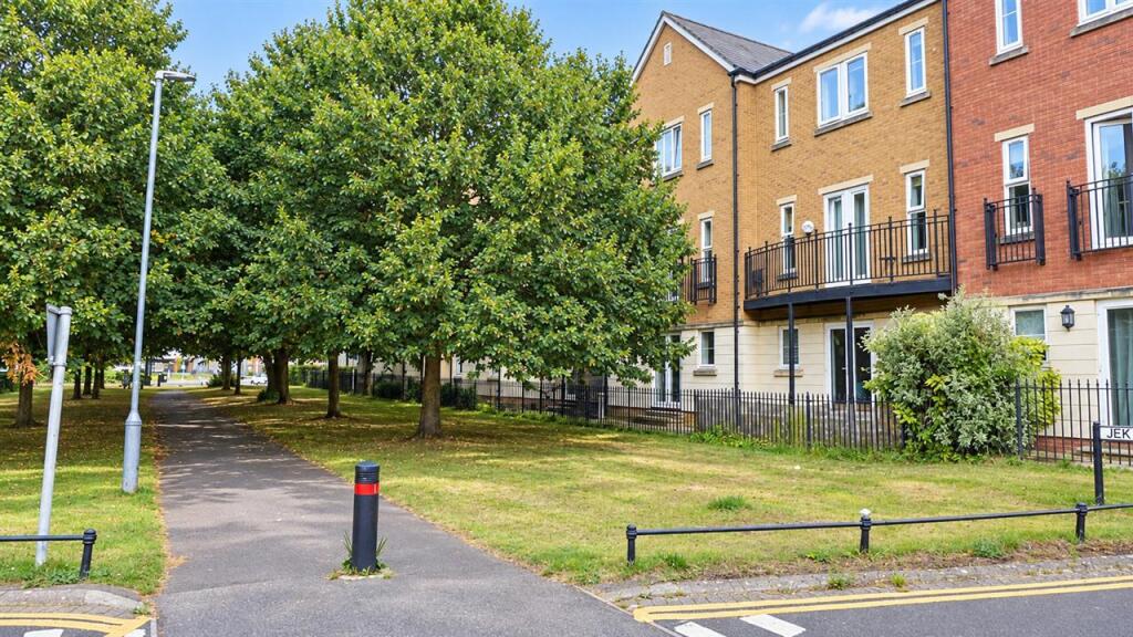 4 bed Apartment for rent in Bristol. From Gough Quarters - Clifton 4 bed Apartment for rent in Bristol. From Gough Quarters - Clifton
