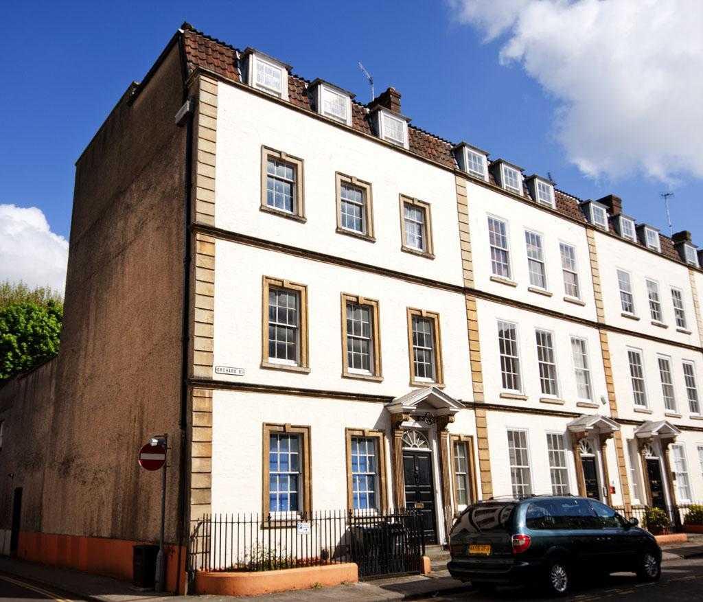 9 bed House (unspecified) for rent in Bristol. From Gough Quarters - Clifton
