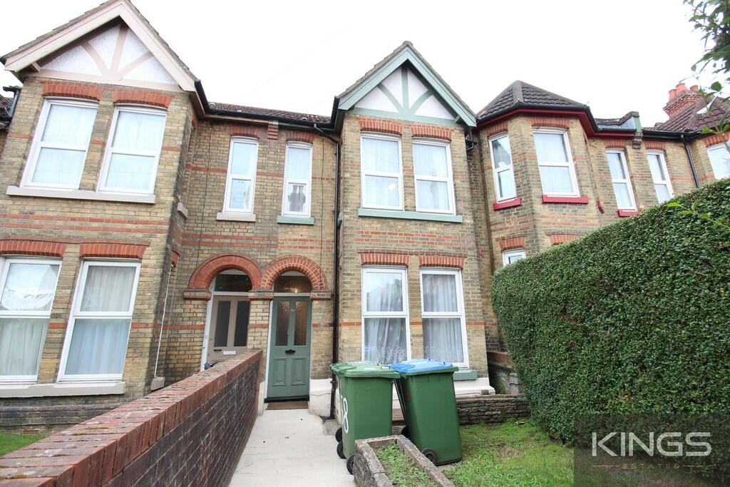 7 bed Mid Terraced House for rent in Southampton. From Kings Estates - Southampton 7 bed Mid Terraced House for rent in Southampton. From Kings Estates - Southampton