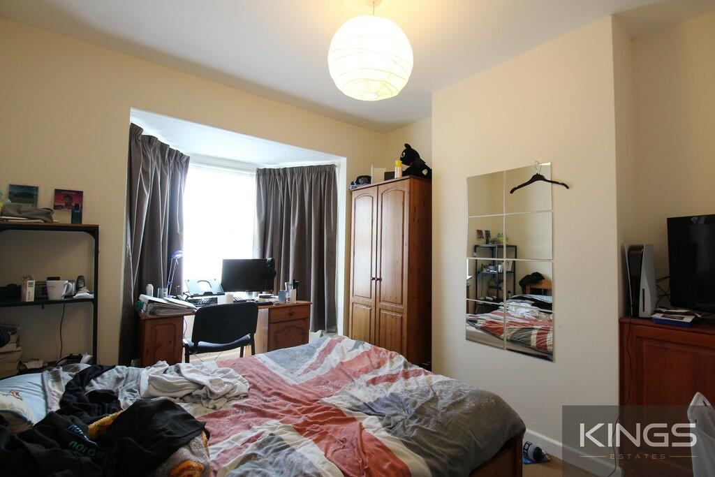 4 bed Mid Terraced House for rent in Southampton. From Kings Estates - Southampton 4 bed Mid Terraced House for rent in Southampton. From Kings Estates - Southampton