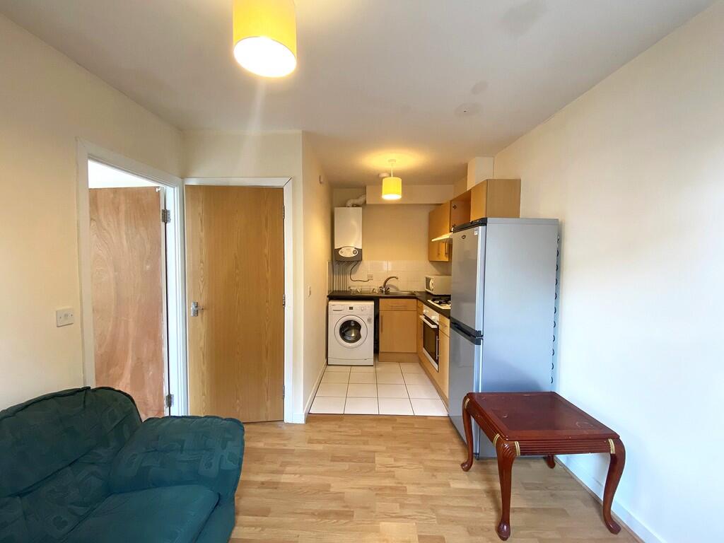 2 bed 1st Floor Flat for rent in Portsmouth. From Kings Estates - Southsea