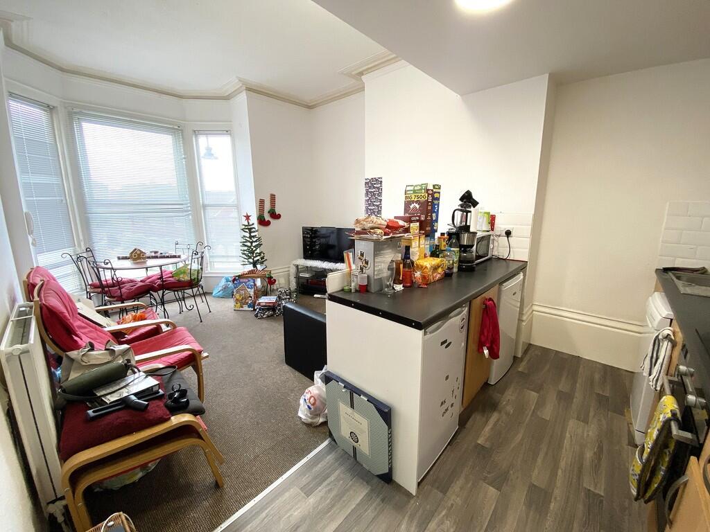 2 bed Apartment for rent in Portsmouth. From Kings Estates - Southsea