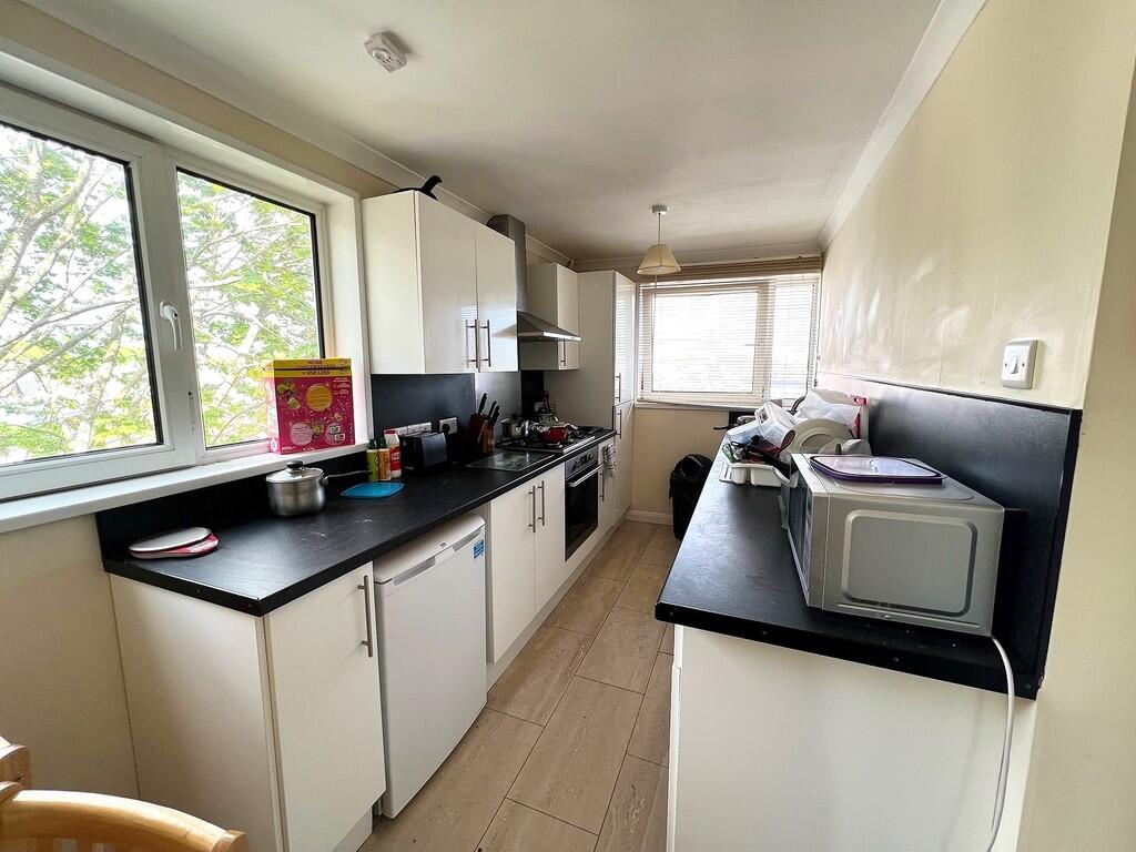 4 bed 1st Floor Flat for rent in Portsmouth. From Kings Estates - Southsea