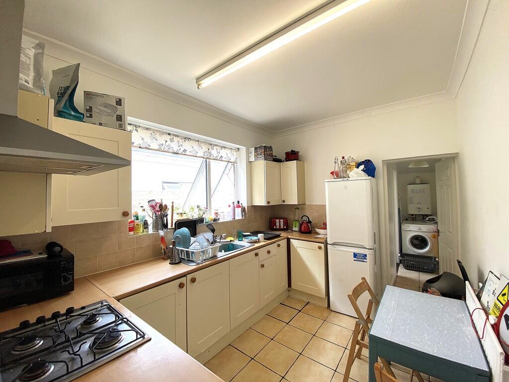 4 bed Mid Terraced House for rent in Portsmouth. From Kings Estates - Southsea