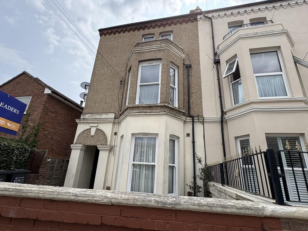 2 bed 1st Floor Flat for rent in Portsmouth. From Kings Estates - Southsea