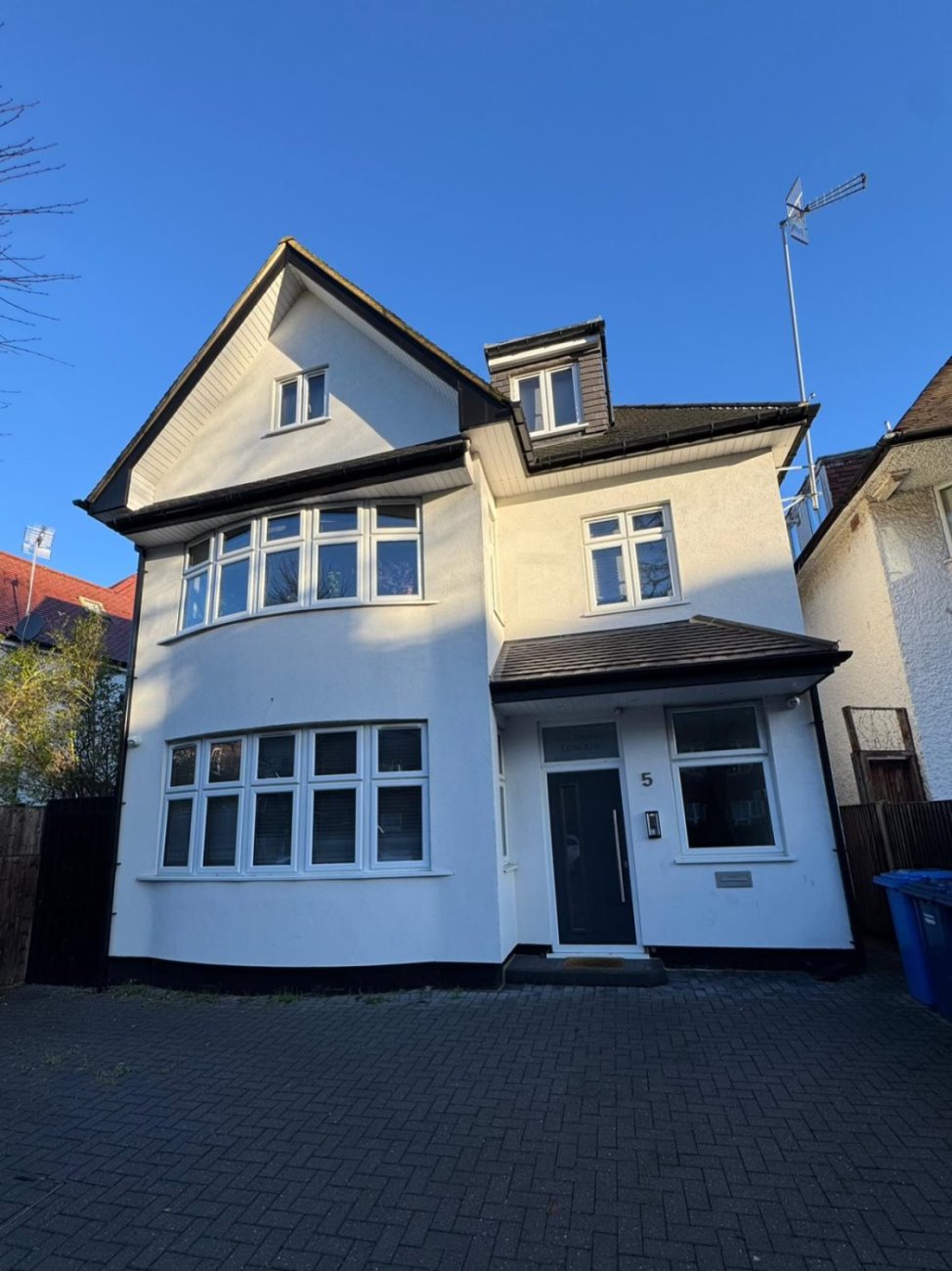 0 bed 1st Floor Flat for rent in Golders Green. From Kingsleys Lettings