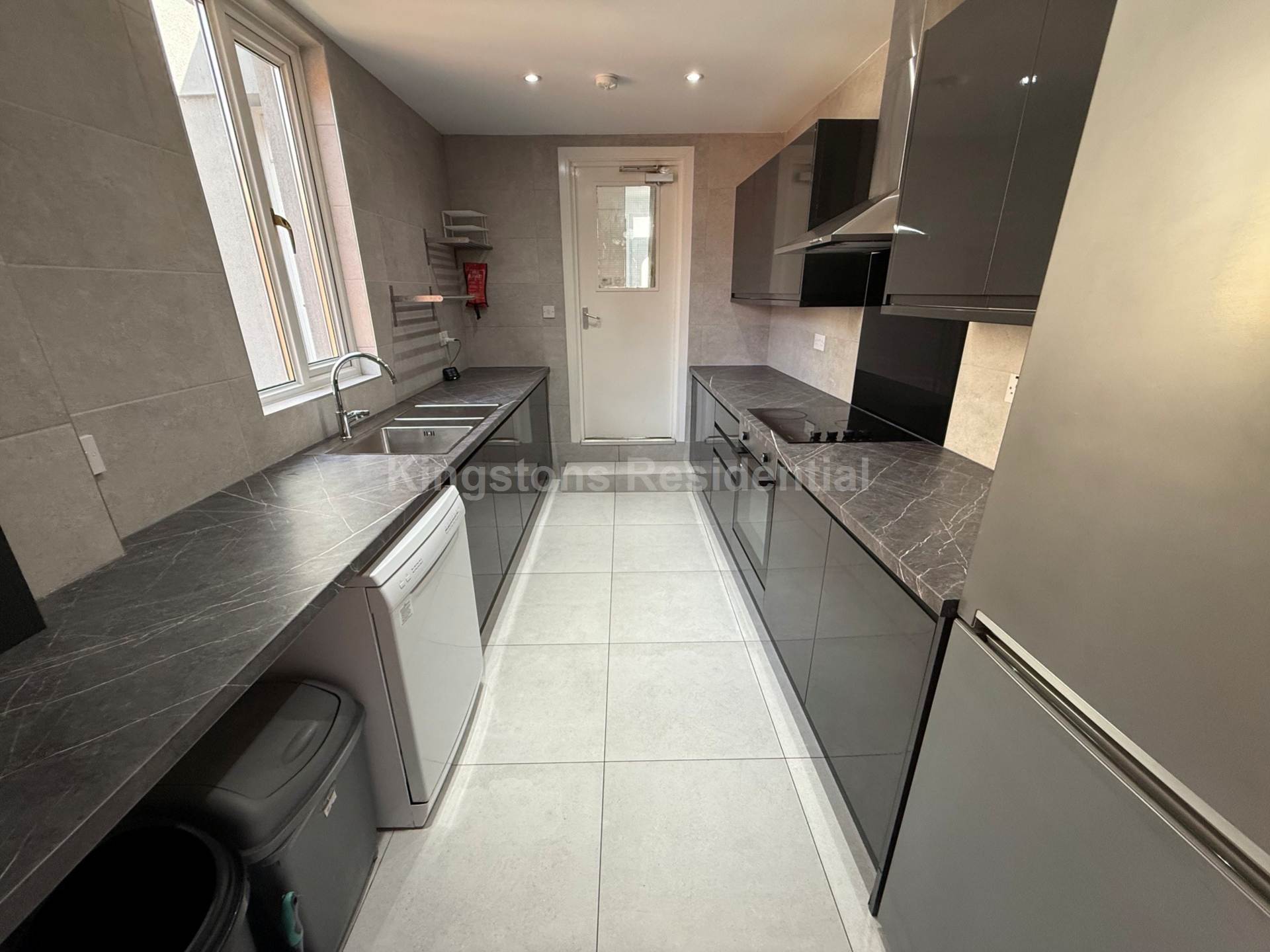 4 bed Mid Terraced House for rent in Cardiff. From Kingston Residential - Head Office