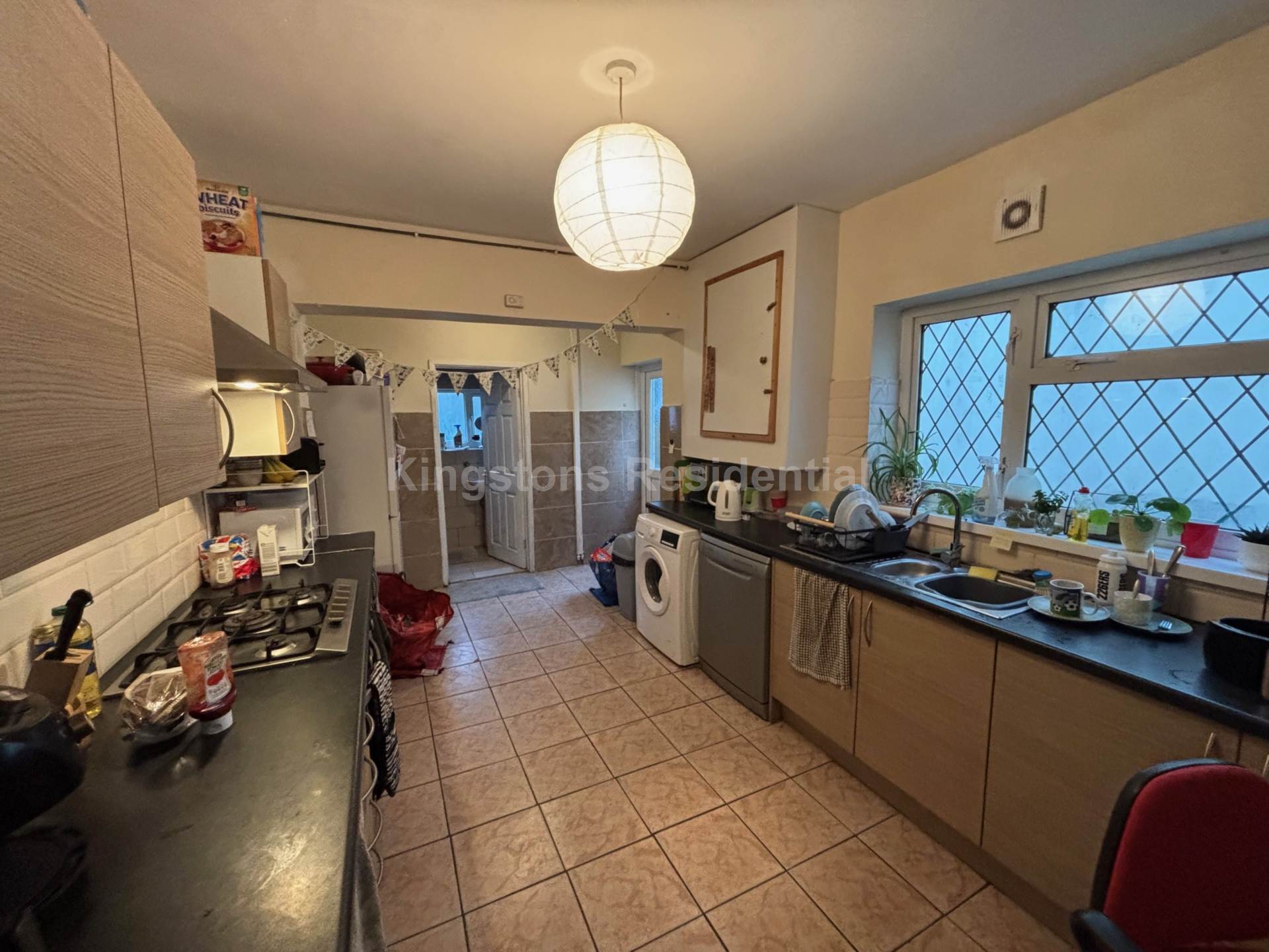 6 bed Mid Terraced House for rent in Cardiff. From Kingston Residential - Head Office 6 bed Mid Terraced House for rent in Cardiff. From Kingston Residential - Head Office