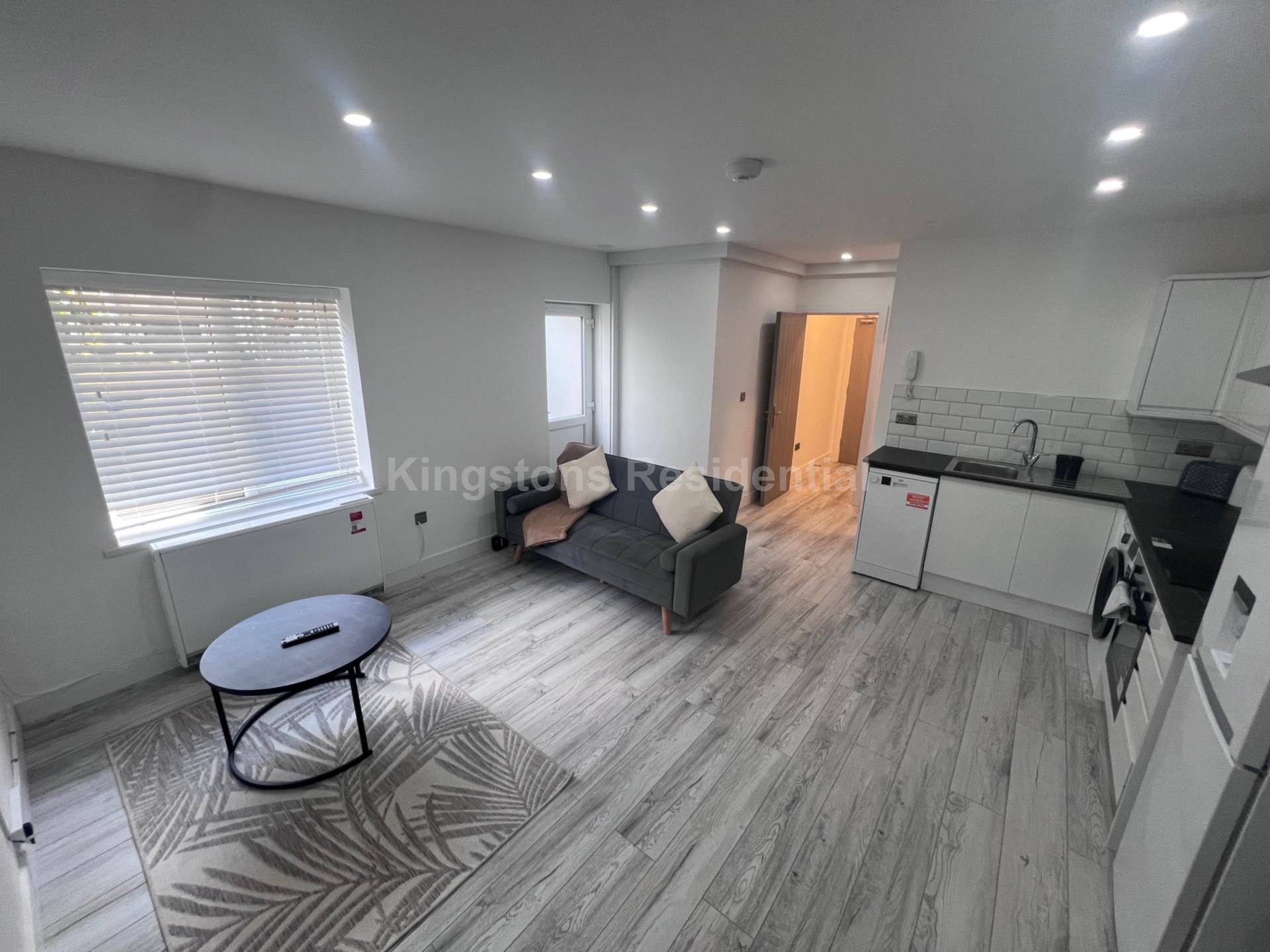 2 bed 1st Floor Flat for rent in Cardiff. From Kingston Residential - Head Office