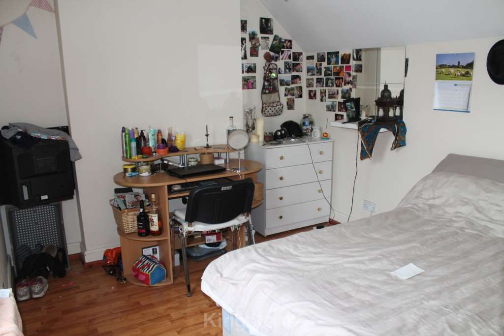 4 bed 1st Floor Flat for rent in Cardiff. From Kingston Residential - Head Office 4 bed 1st Floor Flat for rent in Cardiff. From Kingston Residential - Head Office