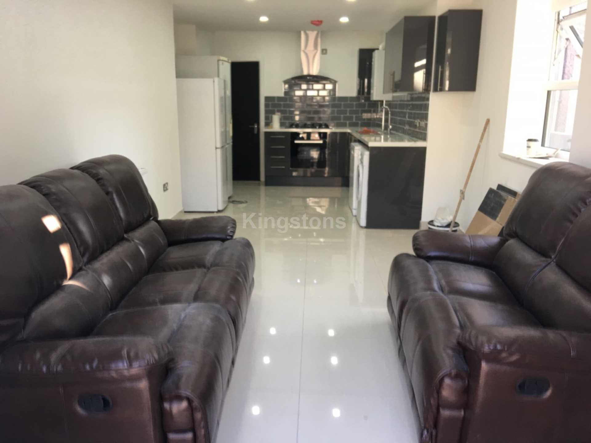 6 bed Mid Terraced House for rent in Cardiff. From Kingston Residential - Head Office