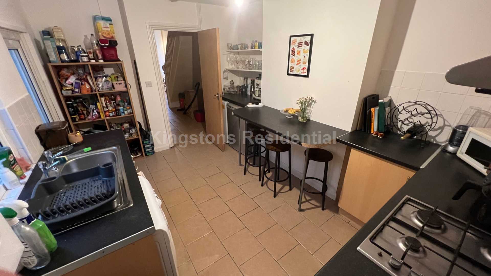 4 bed Mid Terraced House for rent in Cardiff. From Kingston Residential - Head Office