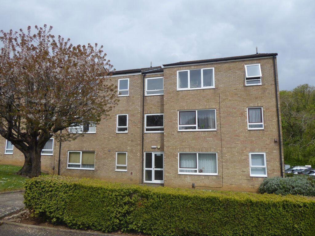 2 bed 1st Floor Flat for rent in Northampton. From Kingston Real Estate (Property Management) Limited - Northampton