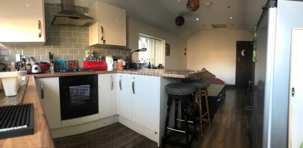 4 bed Duplex for rent in Cardiff. From Kingstons - Cardiff