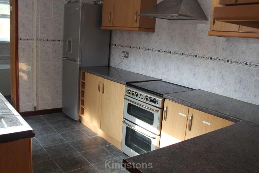 5 bed Mid Terraced House for rent in Cardiff. From Kingstons - Cardiff 5 bed Mid Terraced House for rent in Cardiff. From Kingstons - Cardiff
