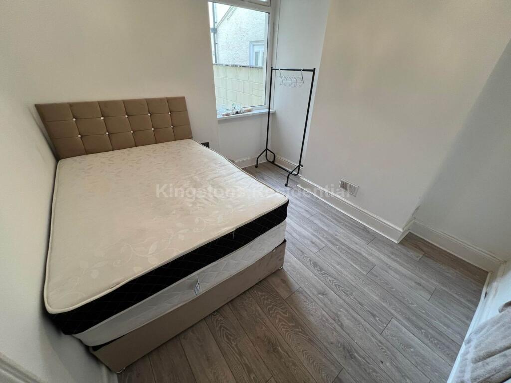 4 bed Mid Terraced House for rent in Cardiff. From Kingstons - Cardiff
