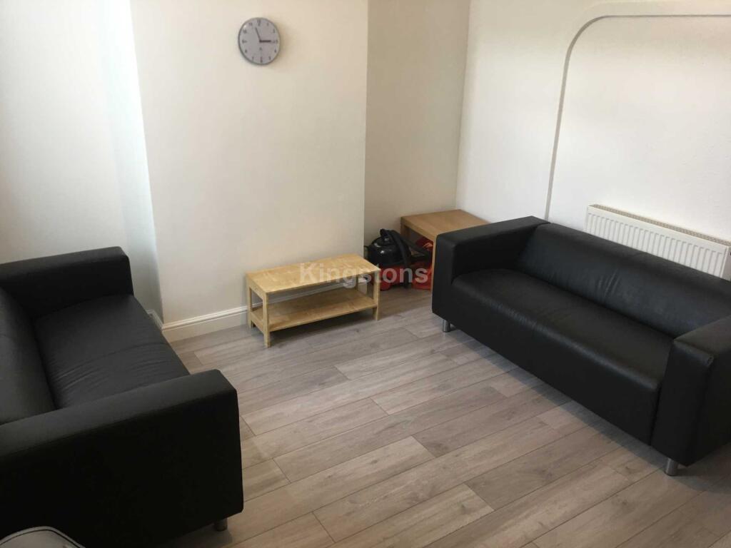 4 bed Mid Terraced House for rent in Cardiff. From Kingstons - Cardiff 4 bed Mid Terraced House for rent in Cardiff. From Kingstons - Cardiff