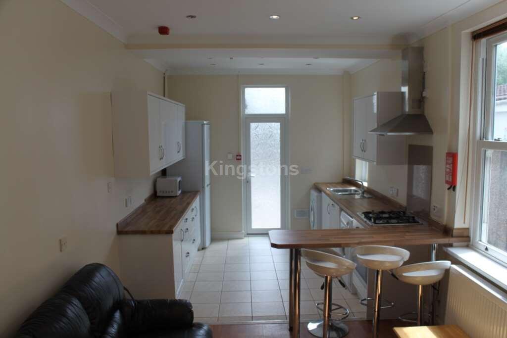 5 bed Mid Terraced House for rent in Cardiff. From Kingstons - Cardiff 5 bed Mid Terraced House for rent in Cardiff. From Kingstons - Cardiff