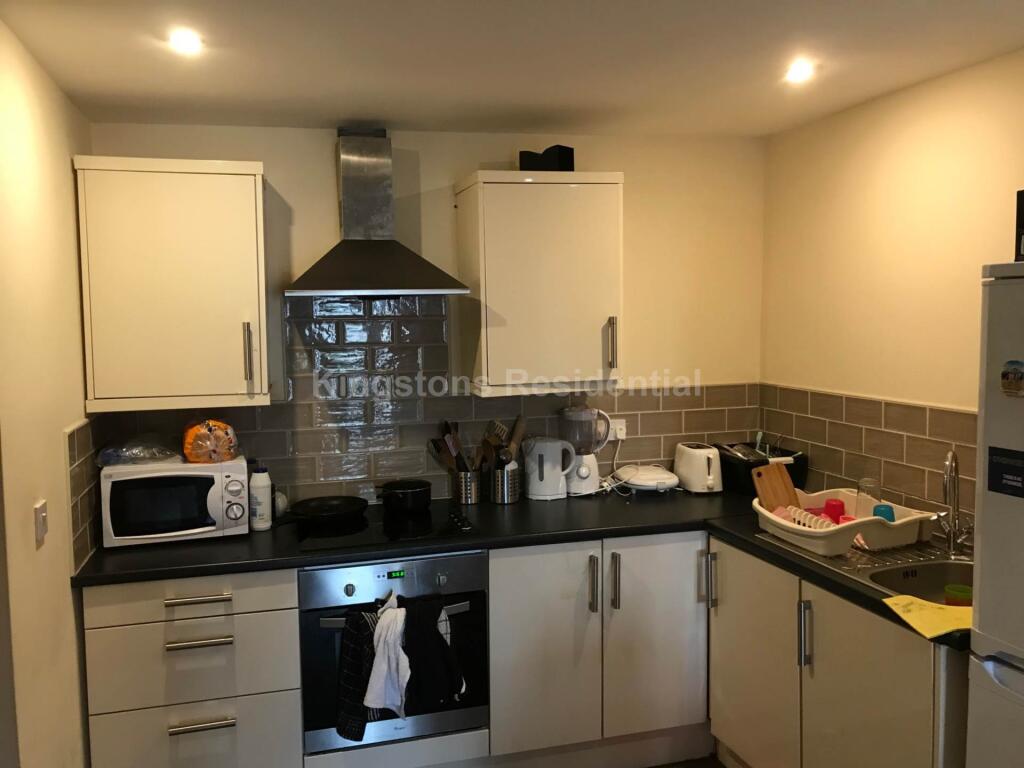 4 bed Apartment for rent in Cardiff. From Kingstons - Cardiff 4 bed Apartment for rent in Cardiff. From Kingstons - Cardiff
