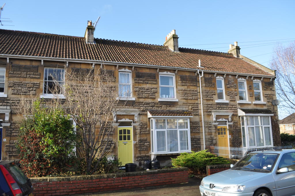 5 bed Mid Terraced House for rent in Bath. From Liane Hanks Residential - Bath