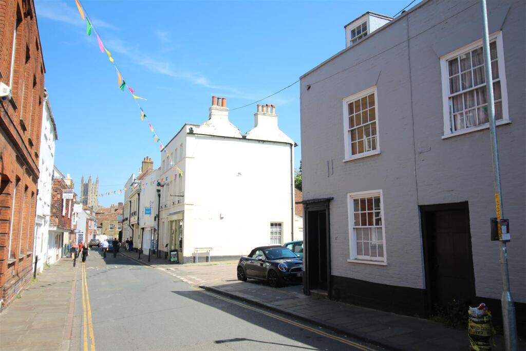 4 bed Mid Terraced House for rent in Canterbury. From Miles & Barr - Canterbury