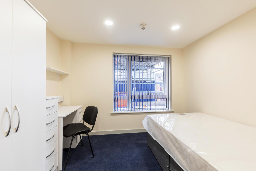 1 bed House Share for rent in Portsmouth. From Morris Dibben - Portsmouth