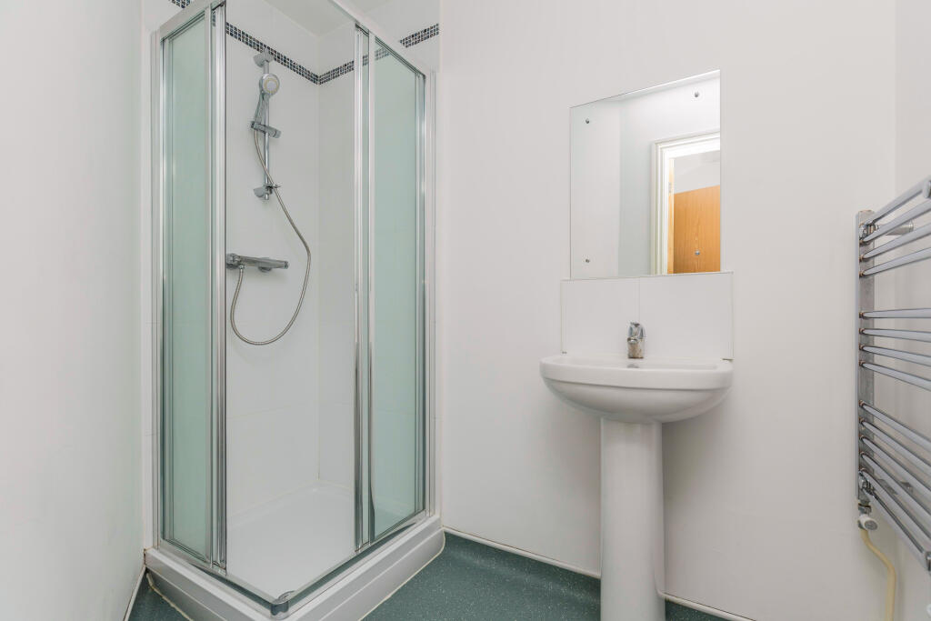 1 bed House Share for rent in Portsmouth. From Morris Dibben - Portsmouth