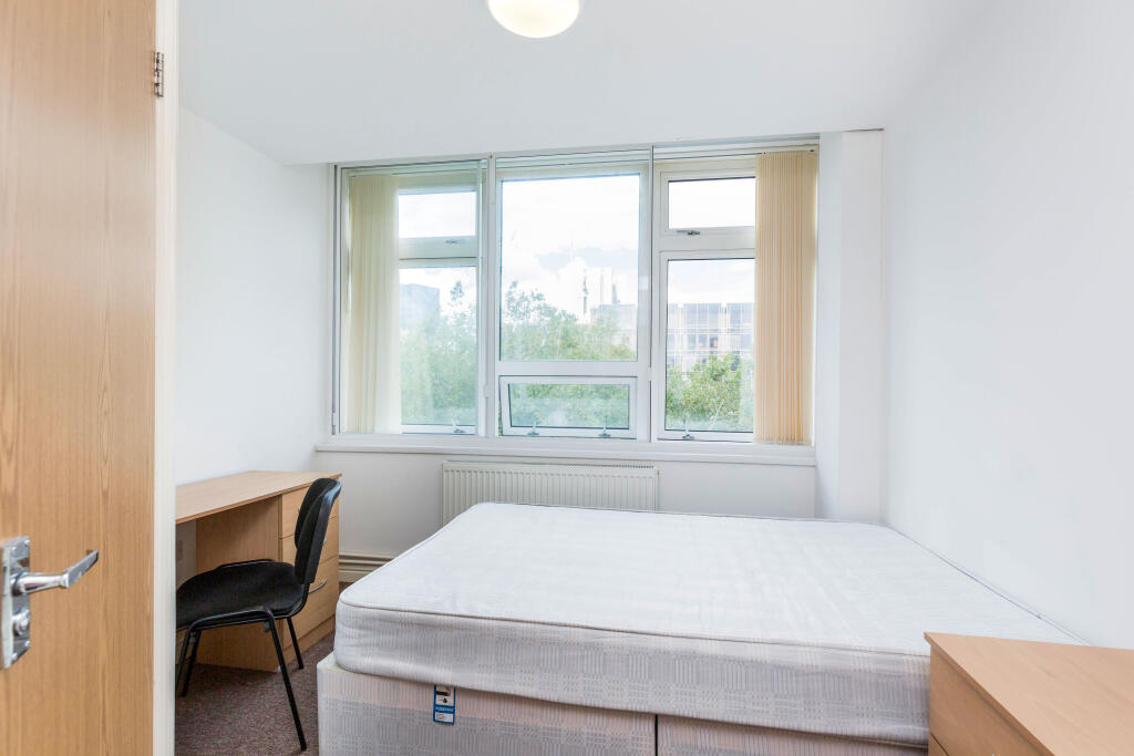 1 bed 1st Floor Flat for rent in Portsmouth. From Morris Dibben - Portsmouth
